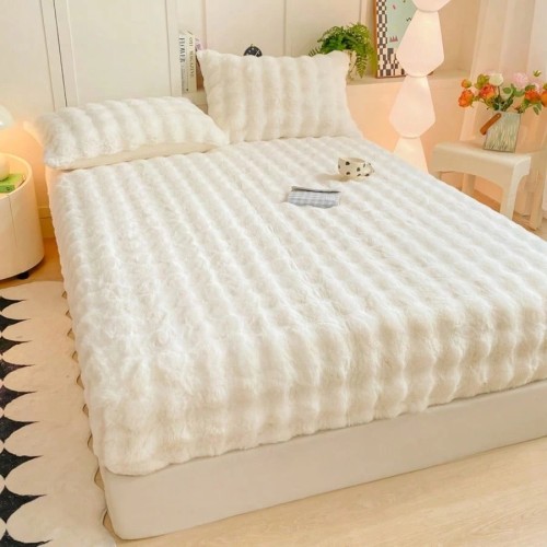 3-Piece Faux Fur Bedding Set with Non-Slip Wrap Design