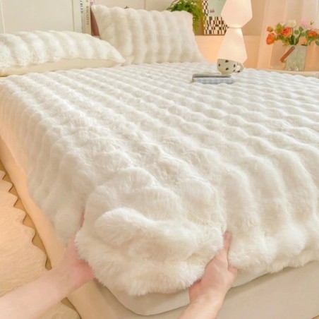 3-Piece Faux Fur Bedding Set with Non-Slip Wrap Design