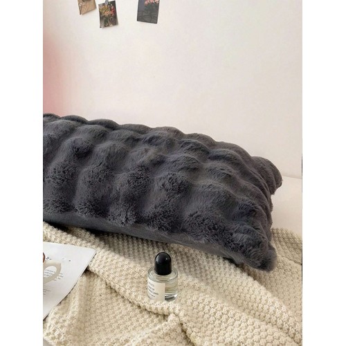 Plush Bubble Fabric Pillowcase 51x137cm - Machine Washable