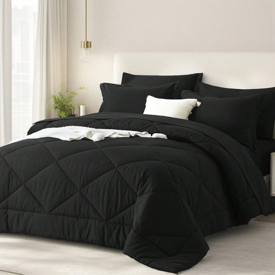 Queen 7-Pc Bed in a Bag Comforter Set - Geometric Pattern Bedding