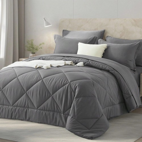 Queen 7-Pc Bed in a Bag Comforter Set - Geometric Pattern Bedding