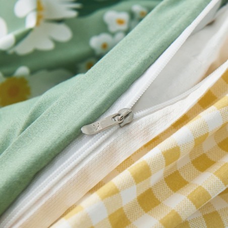 Ozland Green: Ditsy Floral Printed Sheet Set