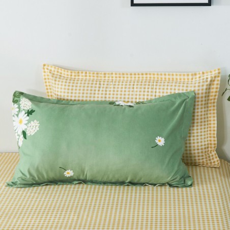 Ozland Green: Ditsy Floral Printed Sheet Set